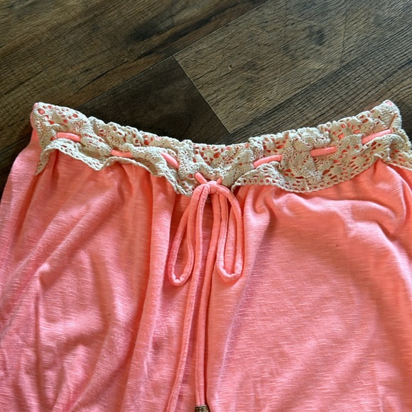 Maurice’s tube top size medium - Picture 3 of 4